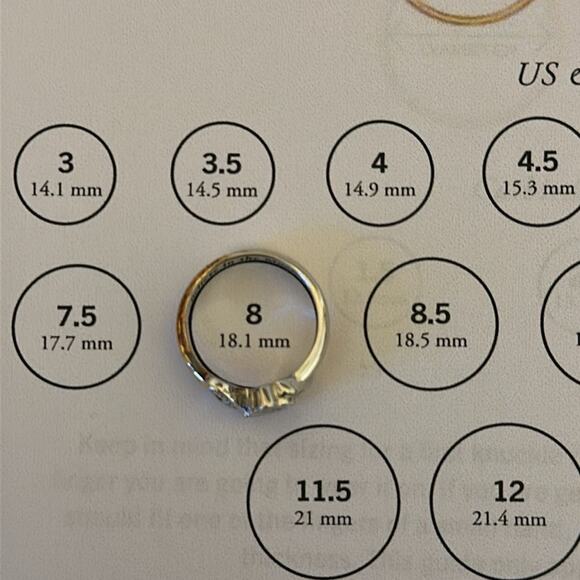 The Bradford Exchange | Disney "The Magic of Mickey Mouse" Embrace Ring Size - Picture 9 of 9